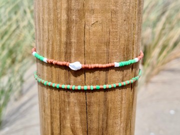 Enkelbandjes bruin groen - Set van 2 (close-up)