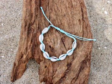 Enkelbandje Schelpen - Wit met blauw koord 1/2