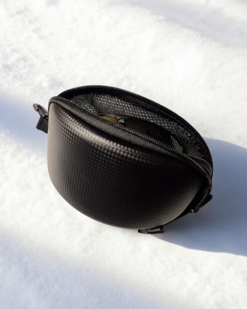 Spare lens case goggle