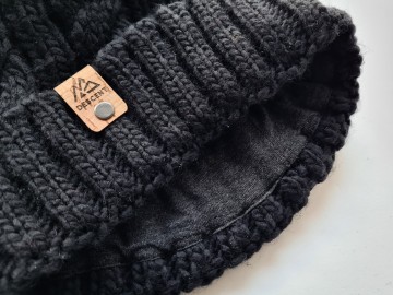 Muts - Winter [black] met zachte voering van binnen