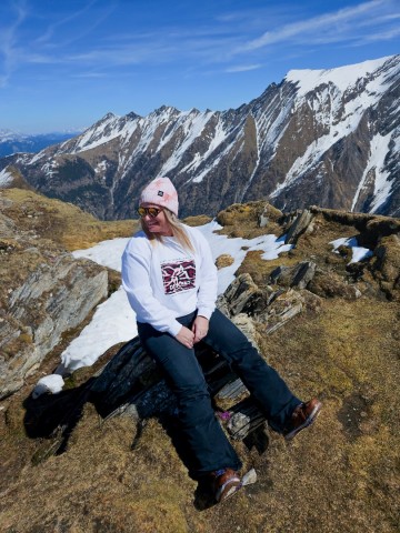 Descent | Ladies Crewneck | Play