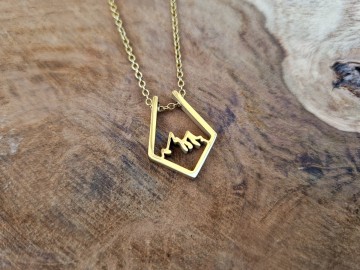 Ketting - High in the mountains