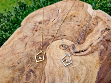 Ketting - High in the mountains