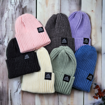 DESCENT mutsjes in 7 kleuren