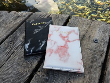 Paspoorthoes - Marmerlook zwart en roze