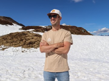 Descent T-shirt | Safari | Unisex