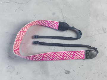 Camera riem [Crossline pink] 1